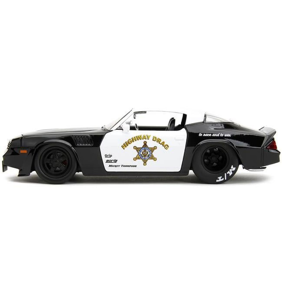 1/24 Diecast Model Car I6897