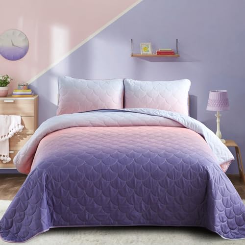 King Size Green Microfiber Quilt with 2 Pillow Shams I123988