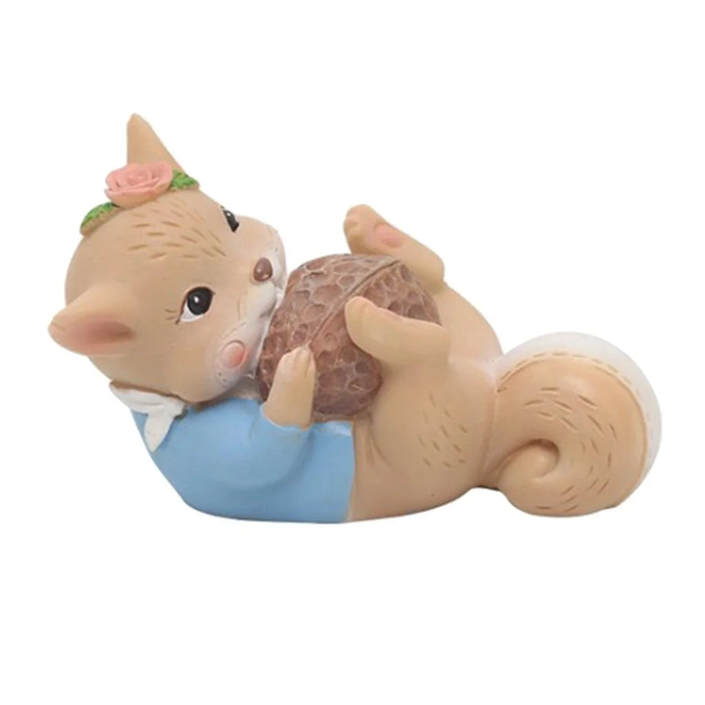 Walnut Mini Resin Squirrel Figures Hand-painted Ornament M100