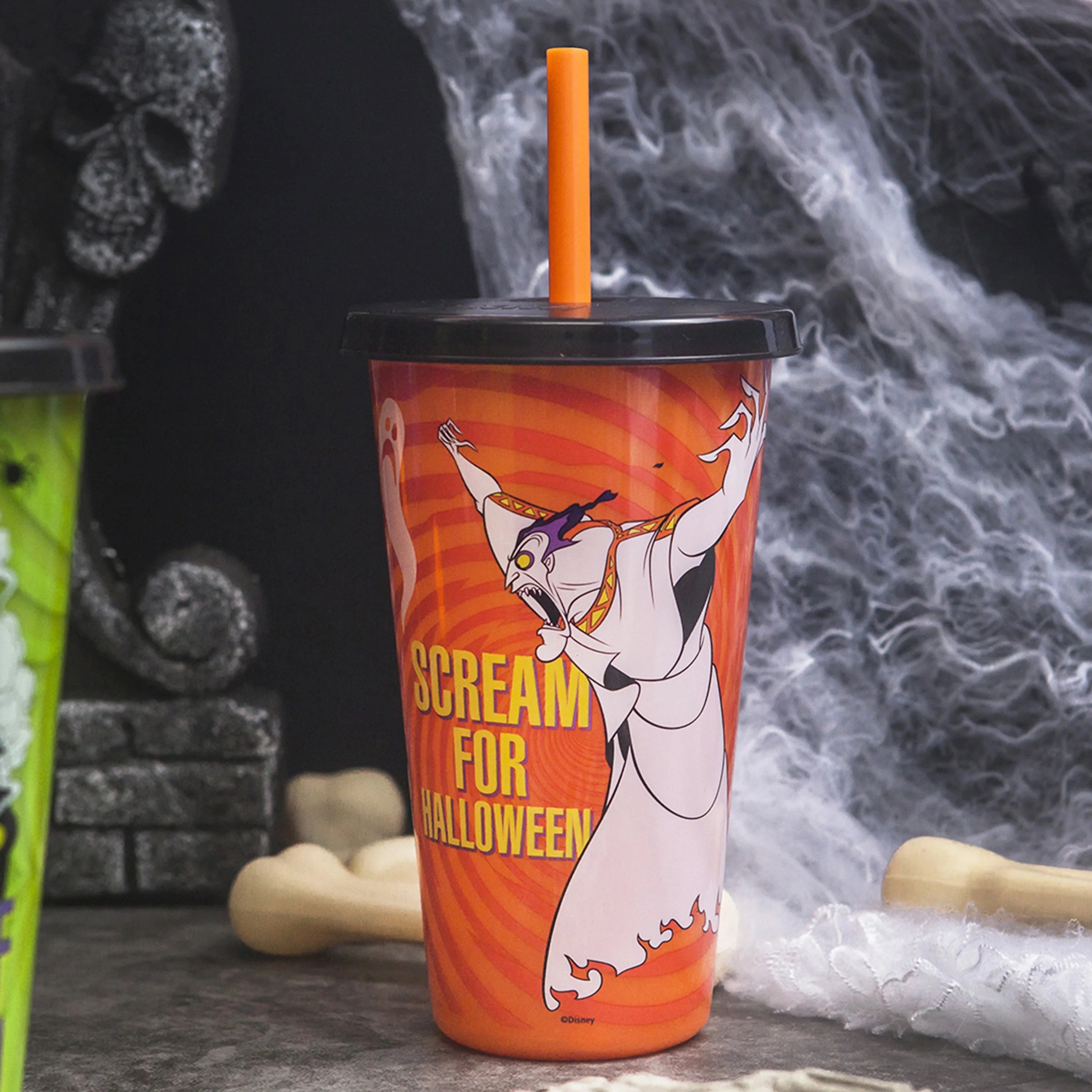 4 pcs 25 oz Glow in the Dark Plastic Tumbler Set T784061