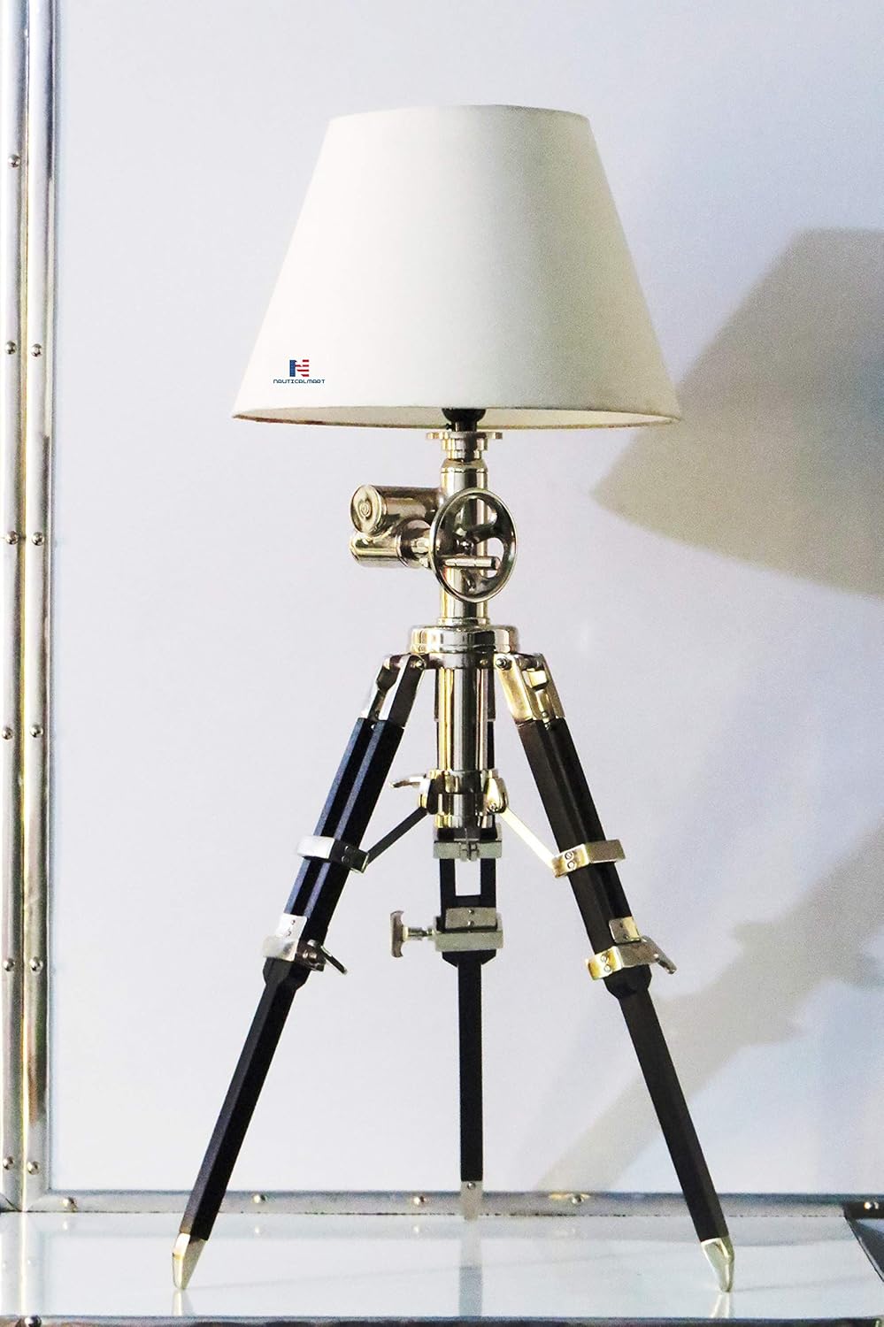 Tripod Table Lamp F30274