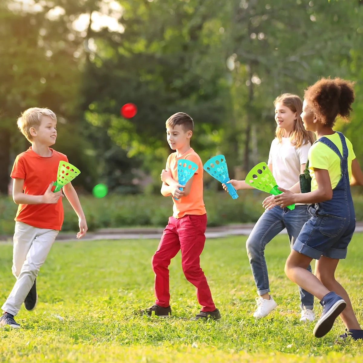 Pop-Pass-Catch Ball Game with 4 Catch Launcher Baskets and 6 Balls R233239