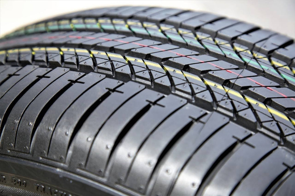 235/40R19 96V Tire Y736