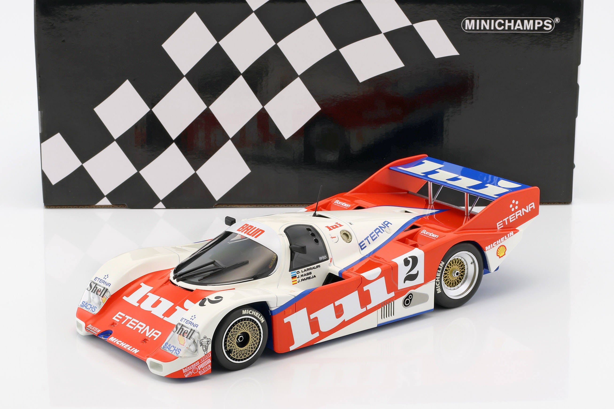 Diecast Model P527
