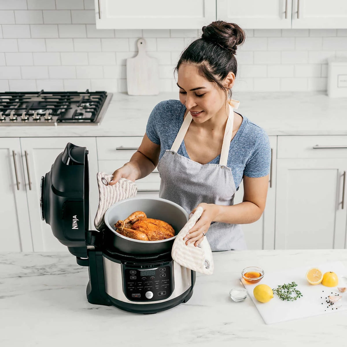 6.5-Quart Pressure Cooker B600093
