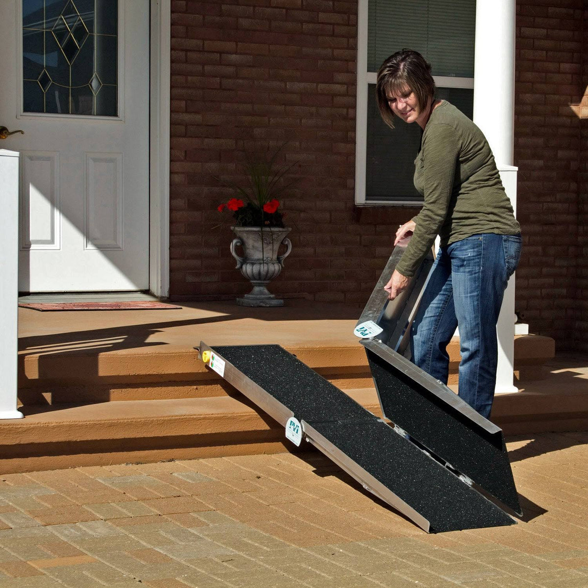Portable 5-Foot Multifold Ramp X879244